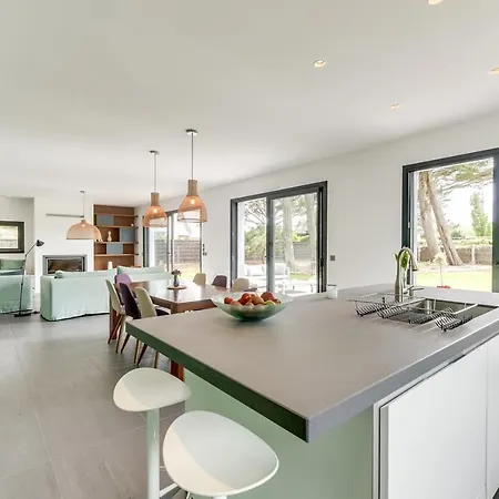 Beautiful House, Pool, And Beach Within Walking Distance In Piriac-sur-mer * Piriac-sur-Mer